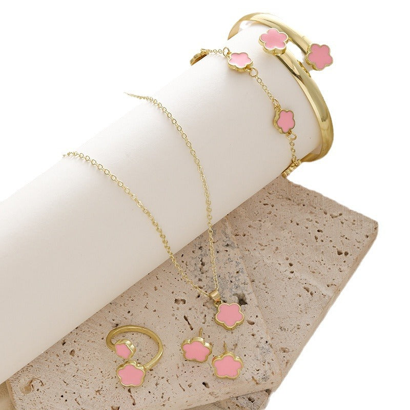 Lucky Flower 5-Piece Jewelry Set – Necklace & Accessories for Women
