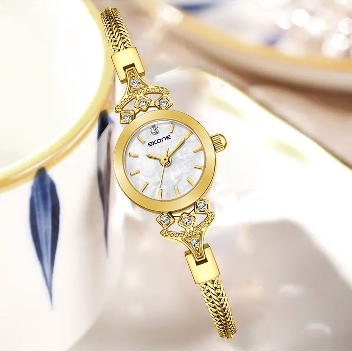 Exquisite Waterproof Quartz Watch – Elegant Women’s Wristwatch