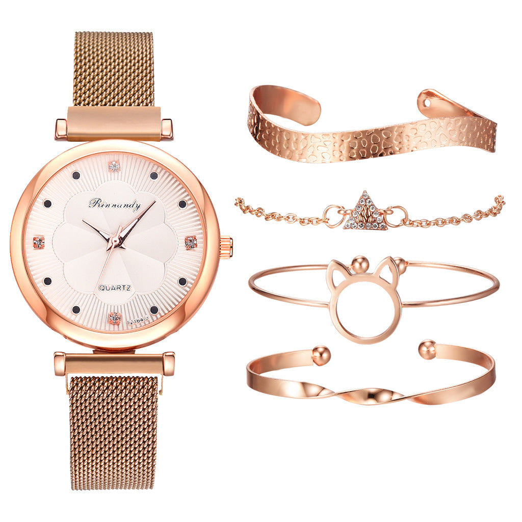 Mesh Strap Flower Dial Watch – Elegant Women’s Quartz Wristwatch
