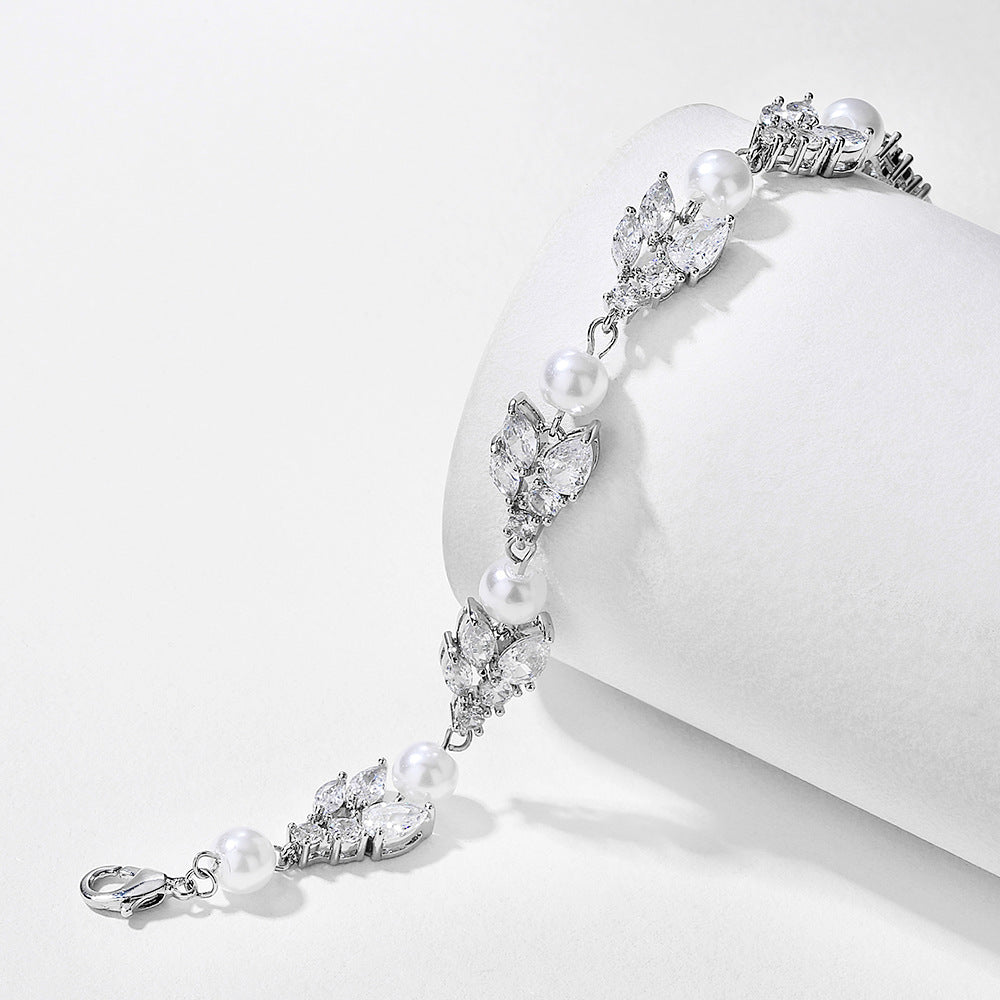 Micro-Inlaid Zircon Jewelry – Elegant Gift for Girlfriends