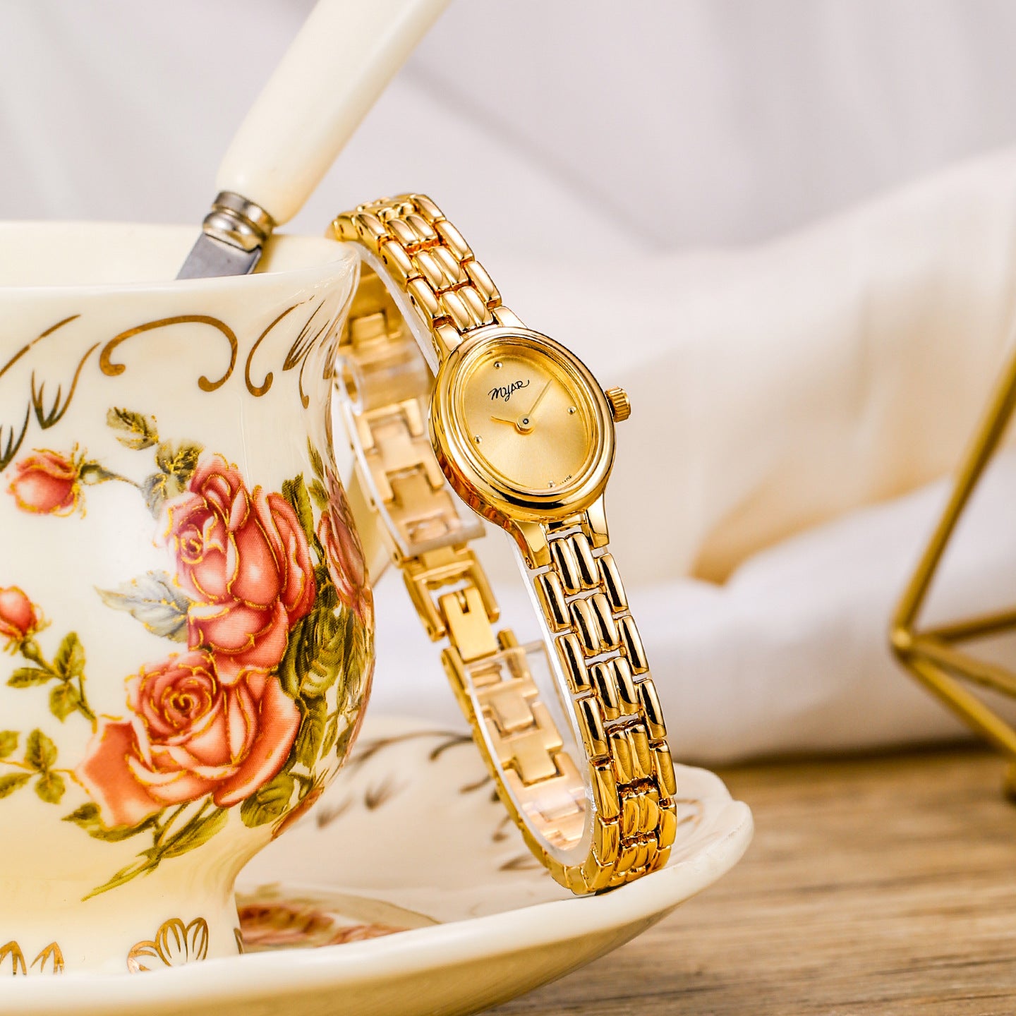 Oval Mini Vintage Waterproof Watch – Elegant Women’s Quartz Wristwatch