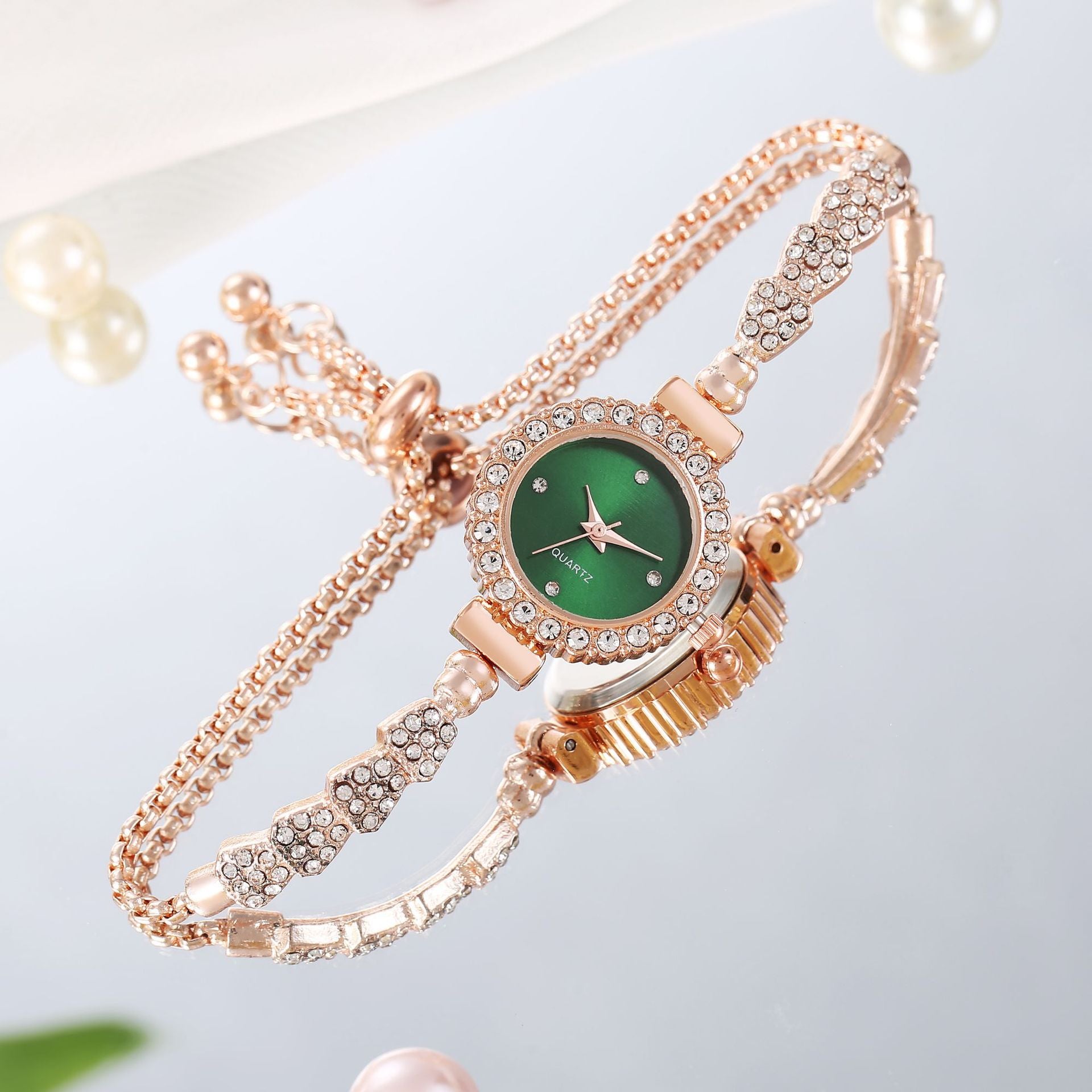 Luxury Women’s Gold Strap Watch – Elegant Ladies Wristwatch