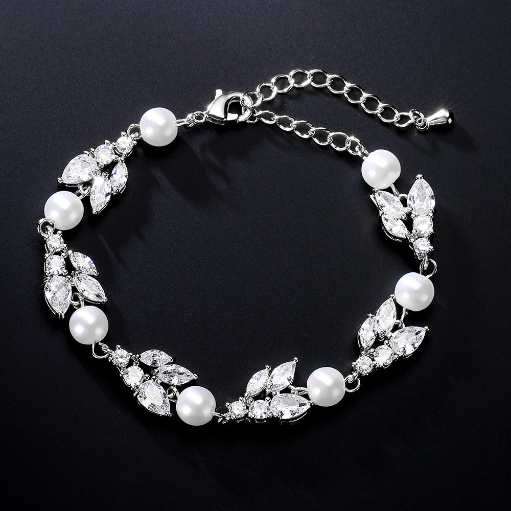 Micro-Inlaid Zircon Jewelry – Elegant Gift for Girlfriends